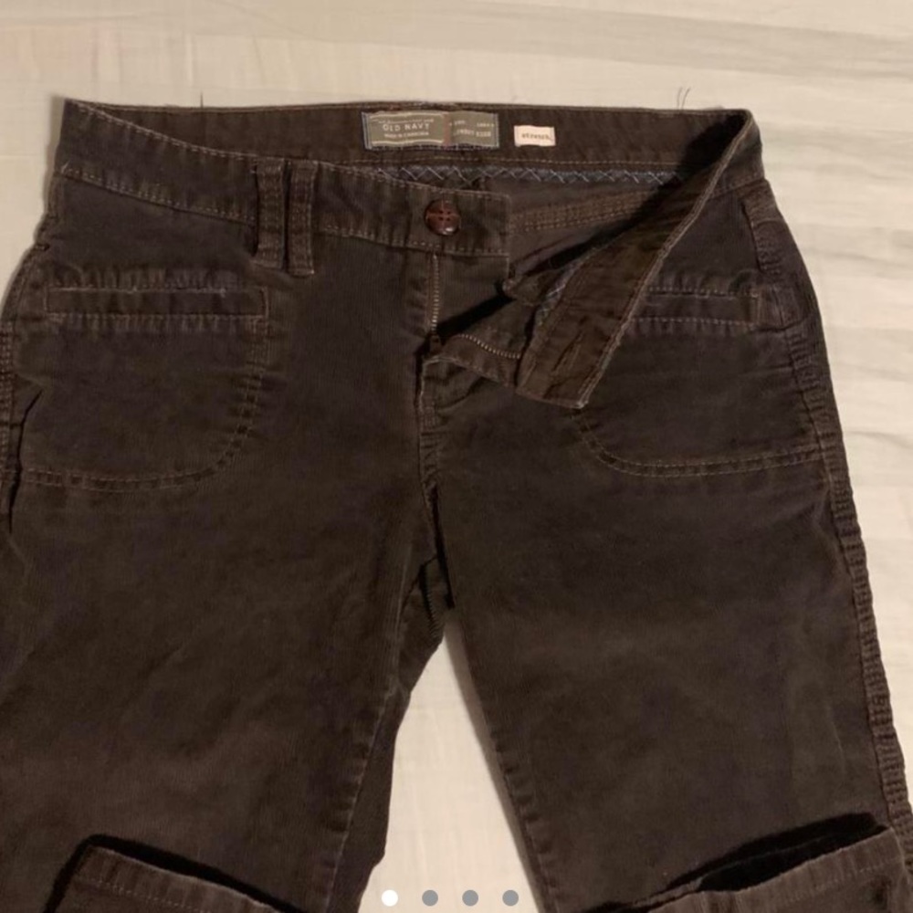 Dark brown OLD NAVY low waisted corduroy pants